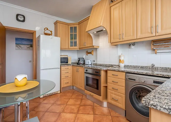 Comfort And Ideal Location To Explore #1981 *