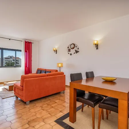 Daire Comfort And Ideal Location To Explore #1981 Lagos