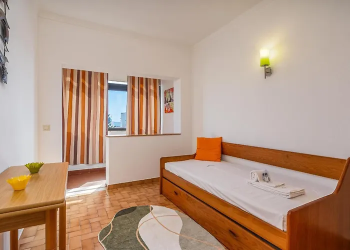 Comfort And Ideal Location To Explore #1981